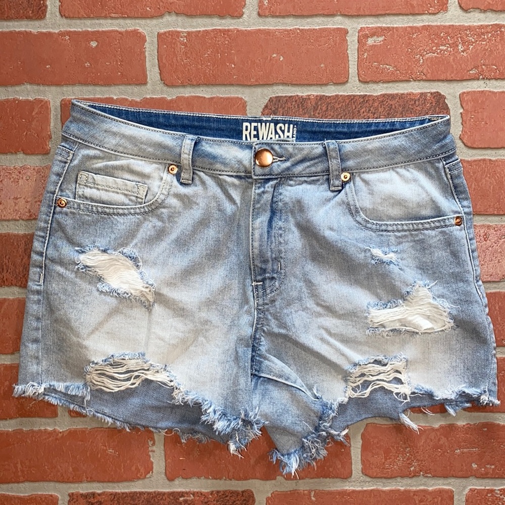 Distressed high rise raw hem Jean shorts